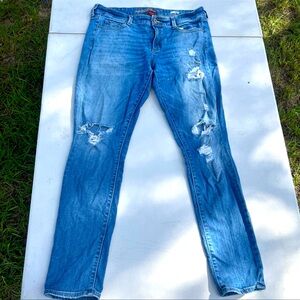 Arizona Jean Co Super Skinny Women’s Blue Distressed Jeans